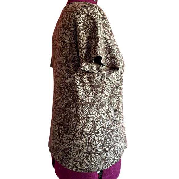 Womens Shirt Size 1X Khaki Green Floral Crew Neck Everyday Wear Casual Summer - Picture 3 of 7